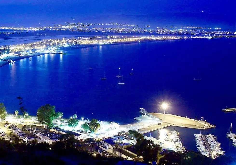 Exma Luxury Apart Cagliari Center Reserved Parking Lägenhet