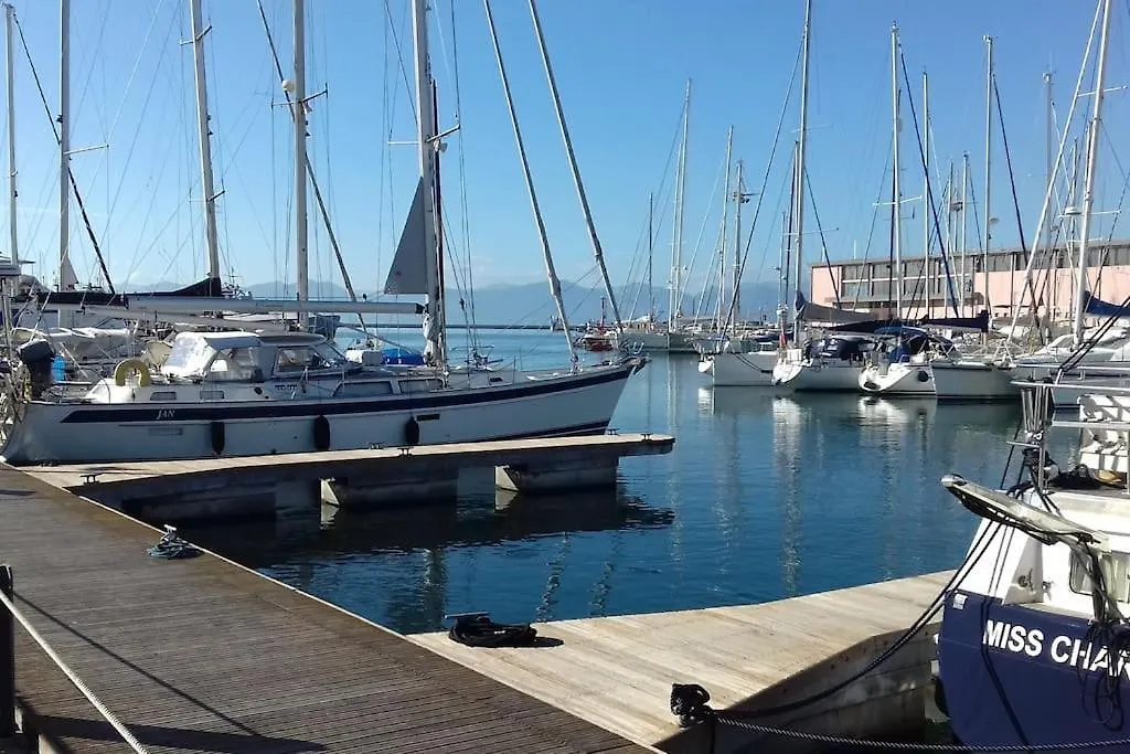 Lägenhet Exma Luxury Apart Cagliari Center Reserved Parking